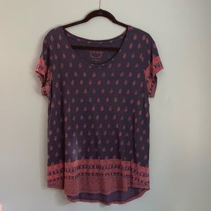 Lucky Brand T-shirt. Good condition.
